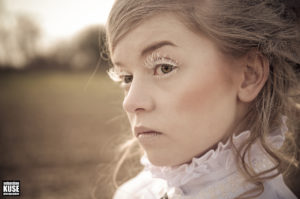 Viktoria alias Puppet - Concept Portrait Photography by Sebastian Kuse - Photographer